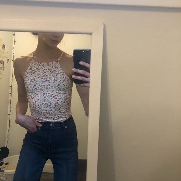 Floral garage croptop - Picture 2 of 6